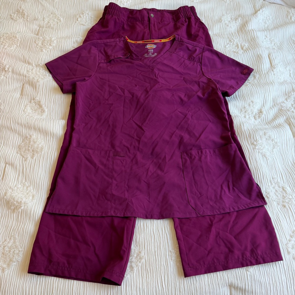 Dickies EDS Essentials Scrub Set Magenta Purple V-Neck Top Cargo Pants Large